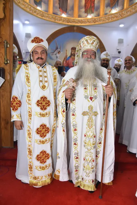 أبونا دوماديوس.. “المعلم” الذي صار أباً وسنداً لكل القلوب